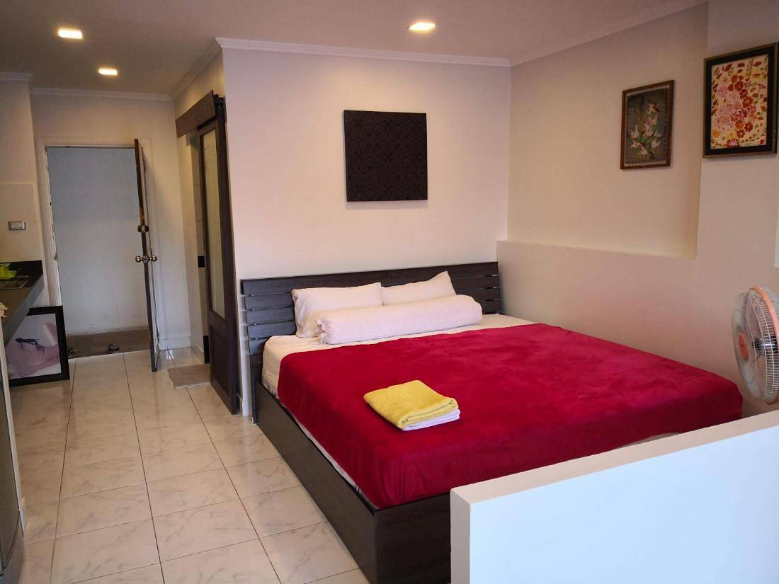 Entire apartment, Jomtien Hill Resort Pratamnak 107 in Pattaya, Chon Buri Province
