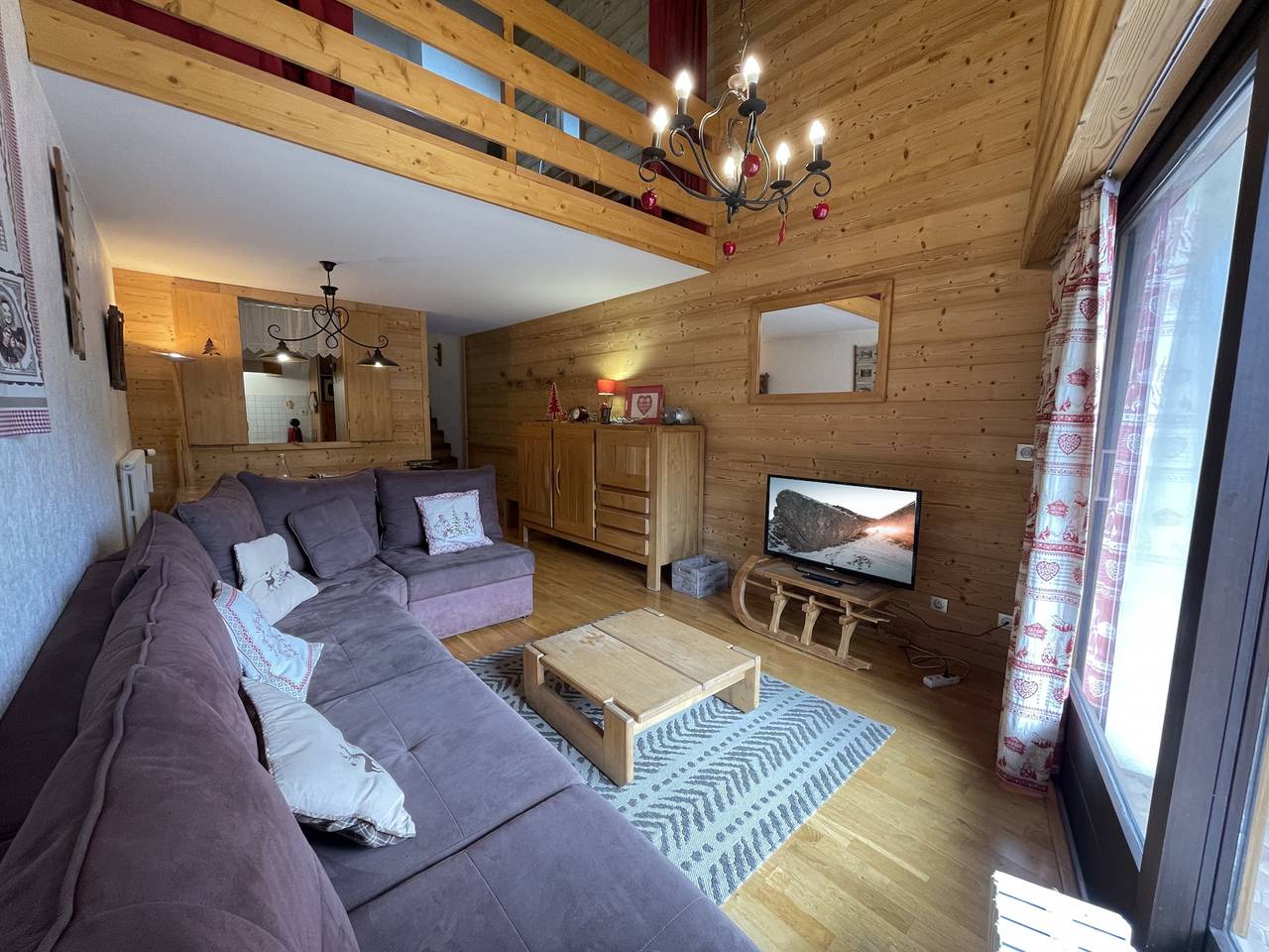 Entire apartment, Crystal 25 in La Clusaz, Annecy region