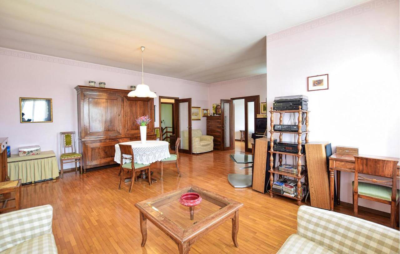 Cały apartament, Stunning Apartment In Montebelluna in Montebelluna, Prowincja Treviso