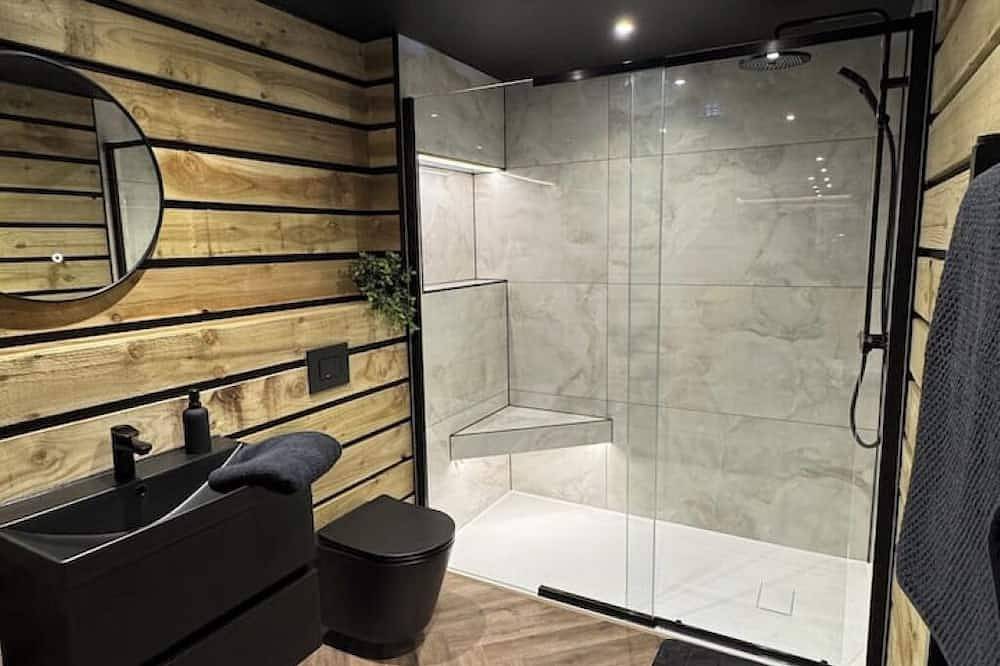 Throcking Country Cabin in Hertfordshire