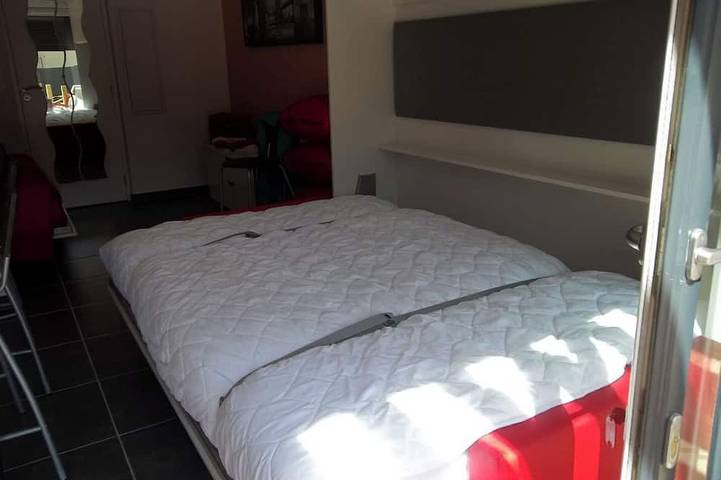 Gîte pour 4 personnes, avec terrasse dans Plage La Capte - 3