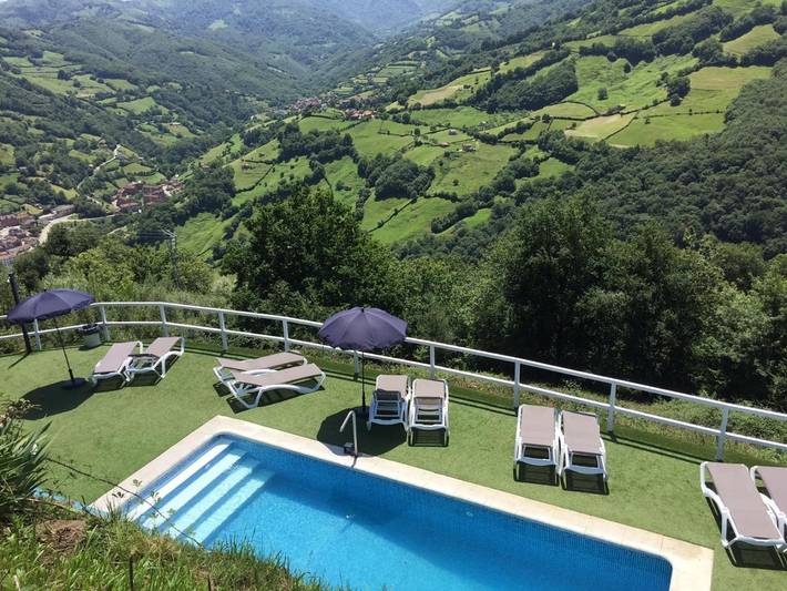 Hôtel pour 2 personnes, avec piscine ainsi que jardin et jacuzzi