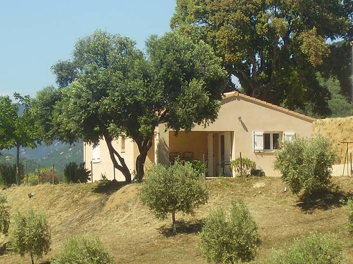 Gîte pour 4 personnes, avec Terrasse ainsi que Jardin et Vue