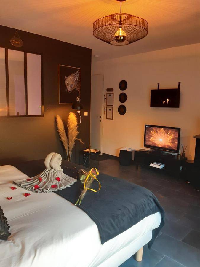 Lover'S Room Or in Verton, Région de Montreuil