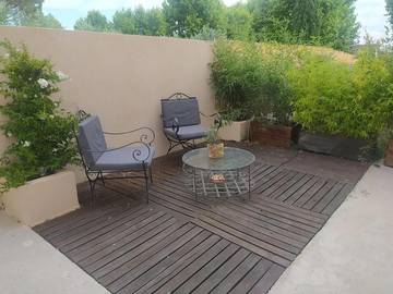 Gîte pour 4 personnes, avec jardin à Mérindol