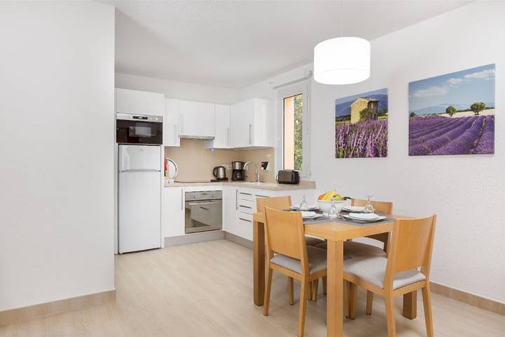 Ganze Wohnung, Ferienwohnung für 4 Personen mit Terrasse in Mougins, Mittelmeerküste (Frankreich)
