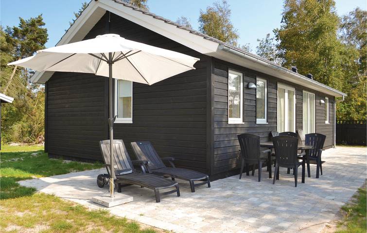 Ferienhaus für 6 Personen mit Terrasse in Begtrup, Strands