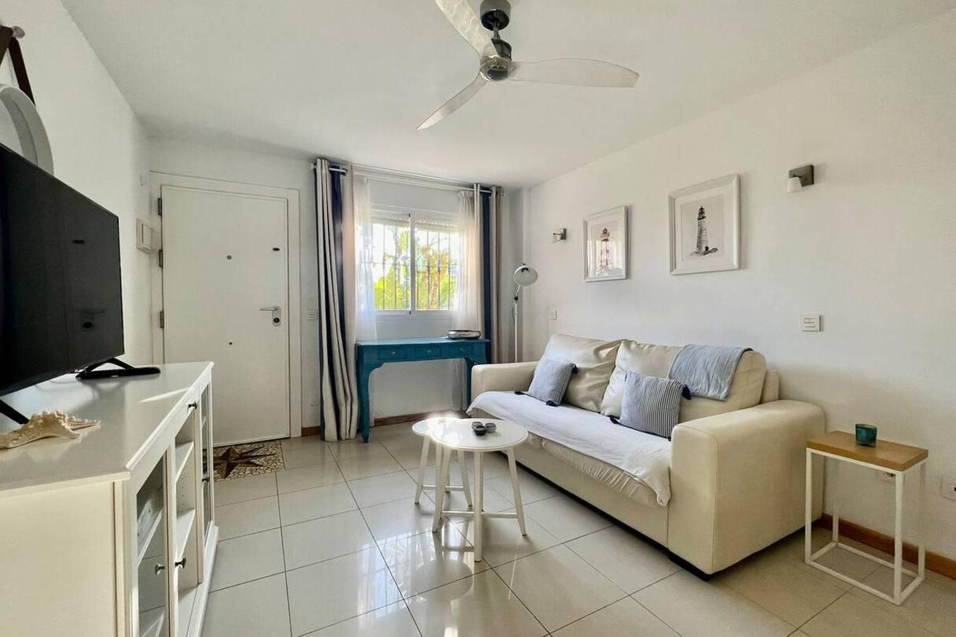 Apartamento vacacional entero, Townhouse - Sleeps 4 - Terrace - Pool in Urbanizacion Calahonda, Mijas