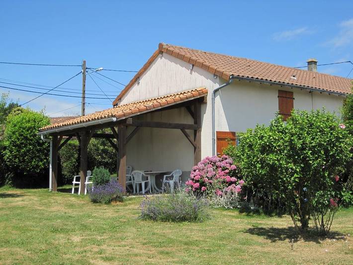 Gîte pour 4 personnes, avec Terrasse et Jardin dans Haute-Vienne - 2