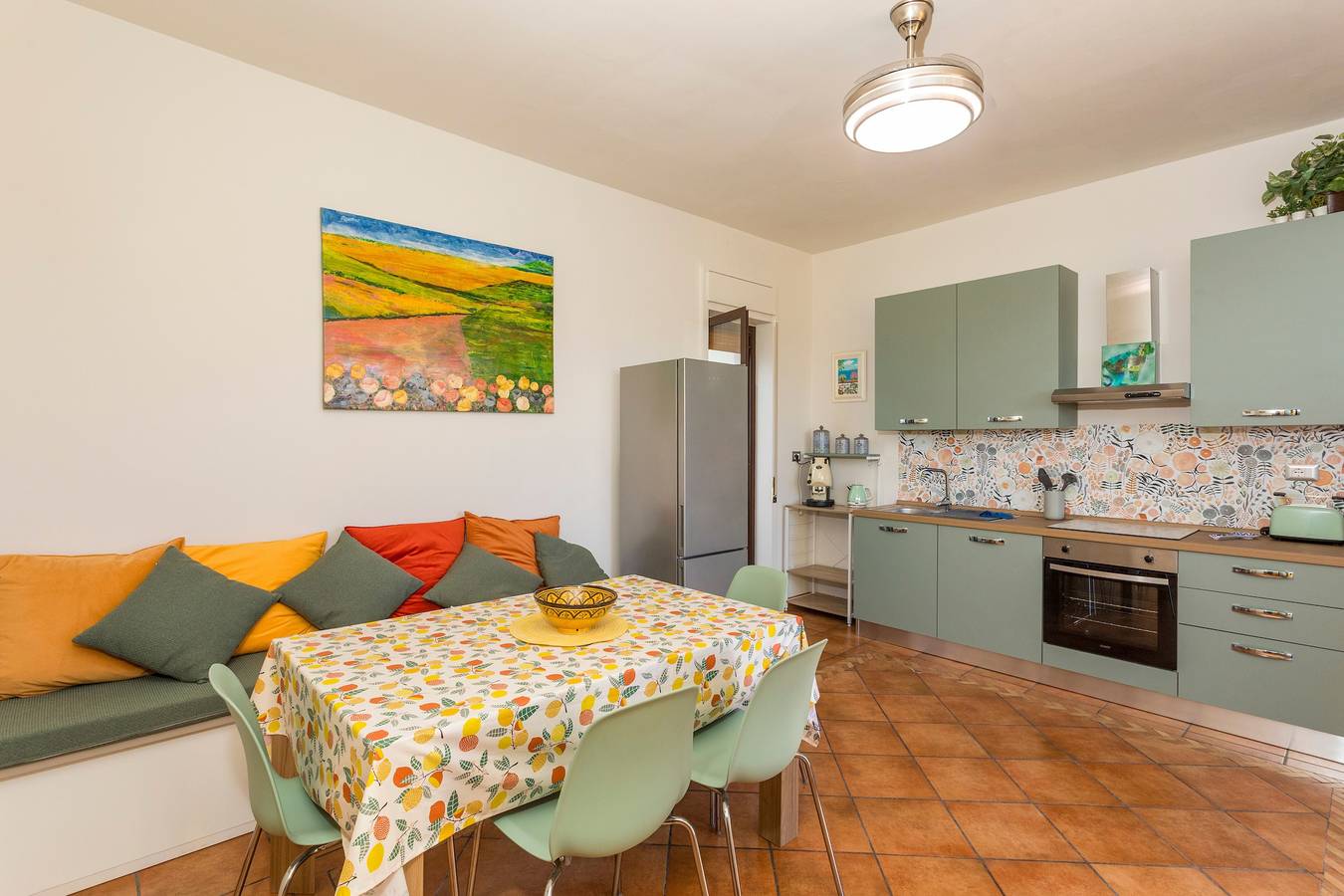 Appartement entier, Appartement 'Lemon Terrace' avec terrasse privée, Wi-Fi et climatisation in Catane, Province de Catania