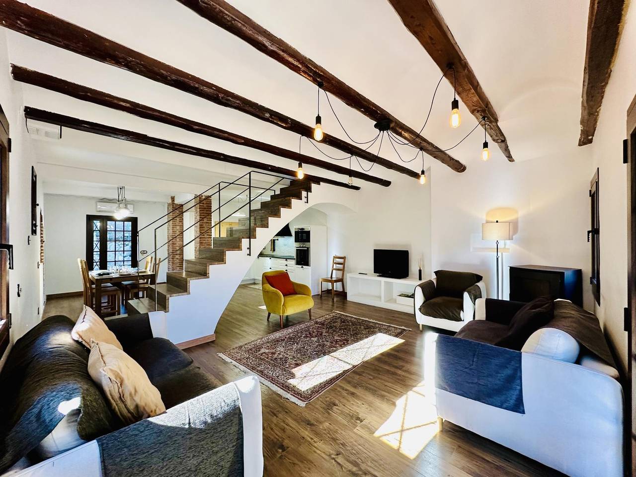 Villa Idéale avec Jardin et Terrasse à 7 km de la Mer, Santa Cristina d'Aro, Costa Brava in Solius, Santa Cristina de Aro