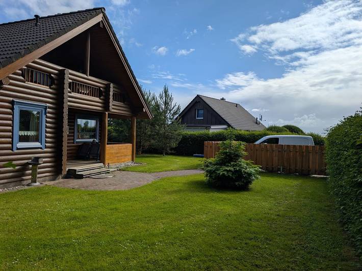 Ferienhaus für 6 Personen, mit Balkon und Terrasse sowie Garten in Hasselberg