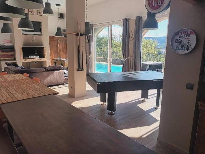 Location de vacances pour 8 personnes, avec jardin ainsi que vue et piscine à Ganges - 4