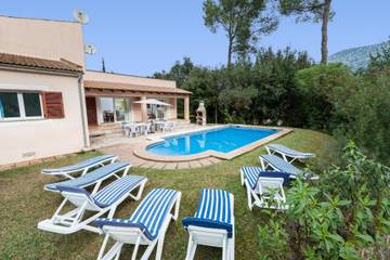 Villa in Crestatx, Sa Pobla für 8 