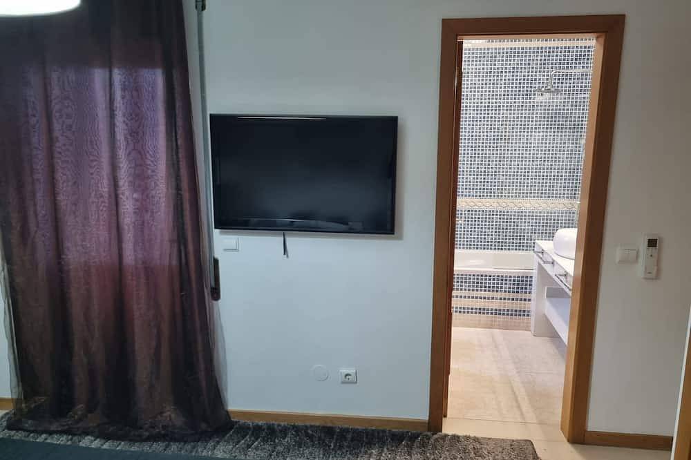 Praia Da Falésia Moradia V3 200 M Praia, Piscina, Jardim, Lareira Barbecue in Praia da Falésia, Albufeira