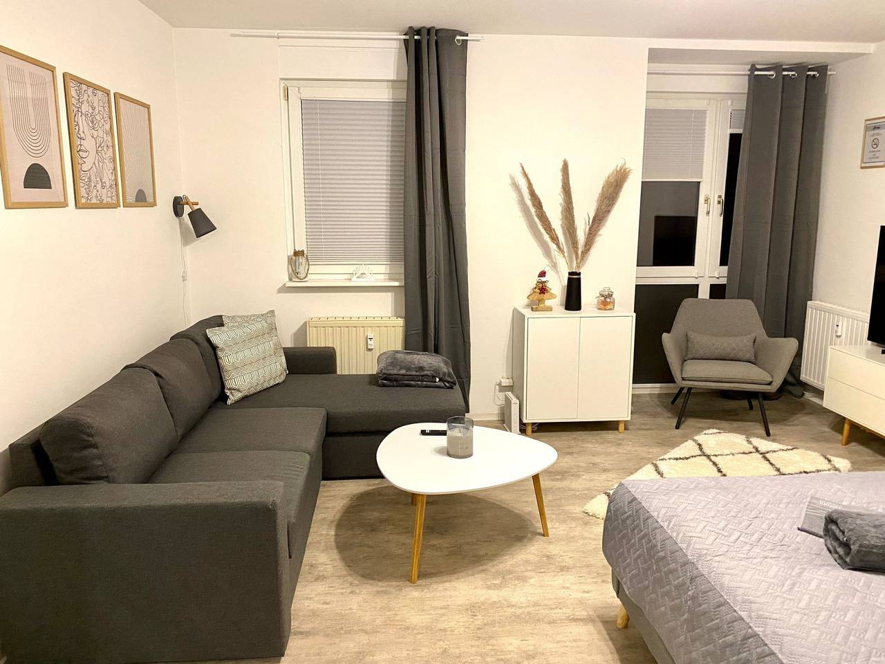 Geheel appartement, Moderne und gemütliche Ferienwohnung in Zwickau free Wifi und Netflix in Zwickau (stad), Chemnitz (region)