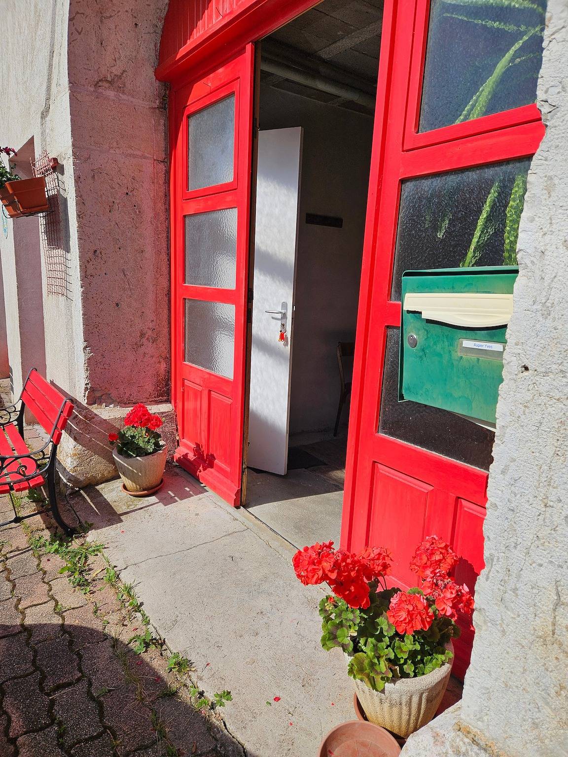 Holiday Home “Gîte 732 in the Lake Region” with Wi-Fi in Bonlieu, Jura Francais