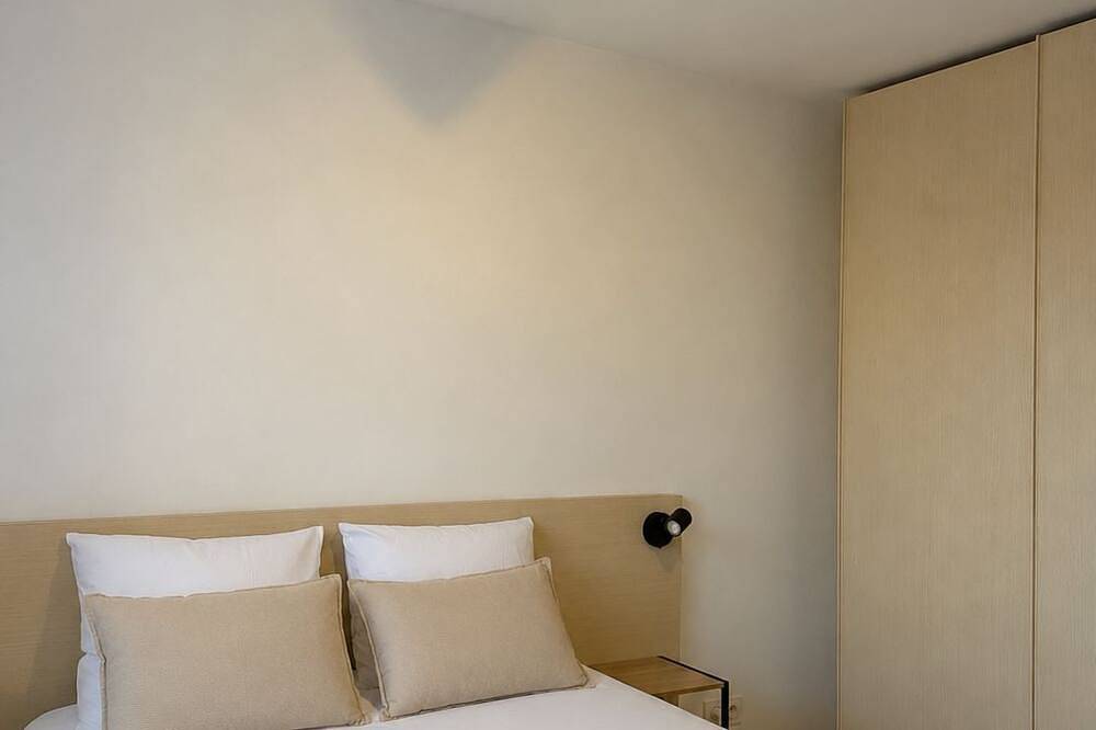 Appartement entier, Corse-les terrasses de Lozari (T3) près l'Ile-Rousse 6 personnes logement rénové in Losari, Belgodère