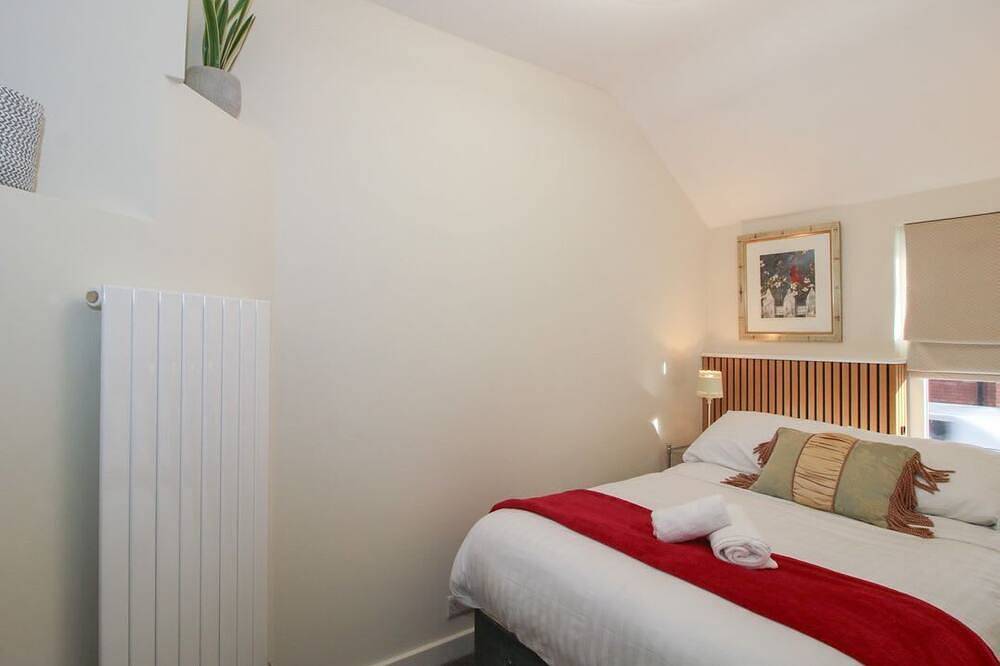 Riverside Cottage, Shrewsbury in Shrewsbury, Shropshire