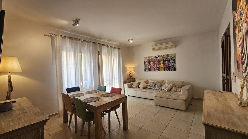 Holiday rental for 4 people, with Hot tub and Terrace as well as Garden and Pool in Aphrodite Hills