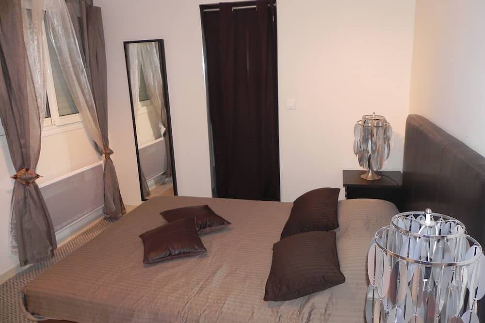 Villa Apartment 4P + Summer Kitchen in Nice (France), Mediterranean Coast (France)