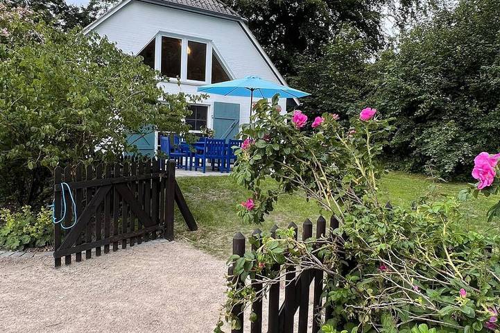 Ferienwohnung für 6 Personen, mit Garten in Winnert