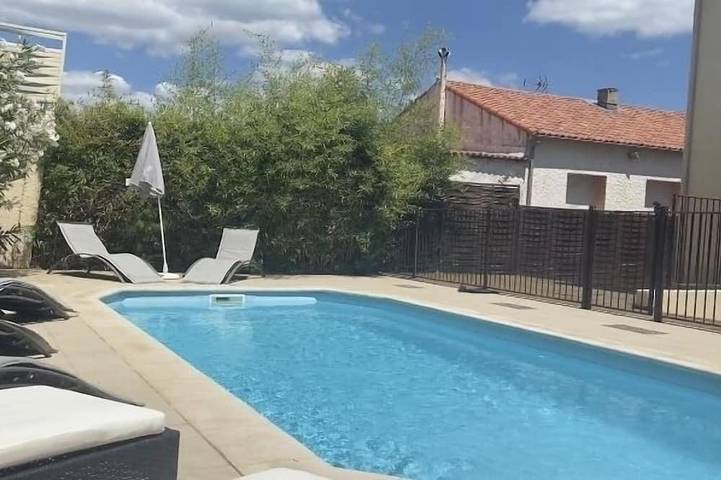 Villa pour 13 personnes, avec jardin et terrasse à Marseillan