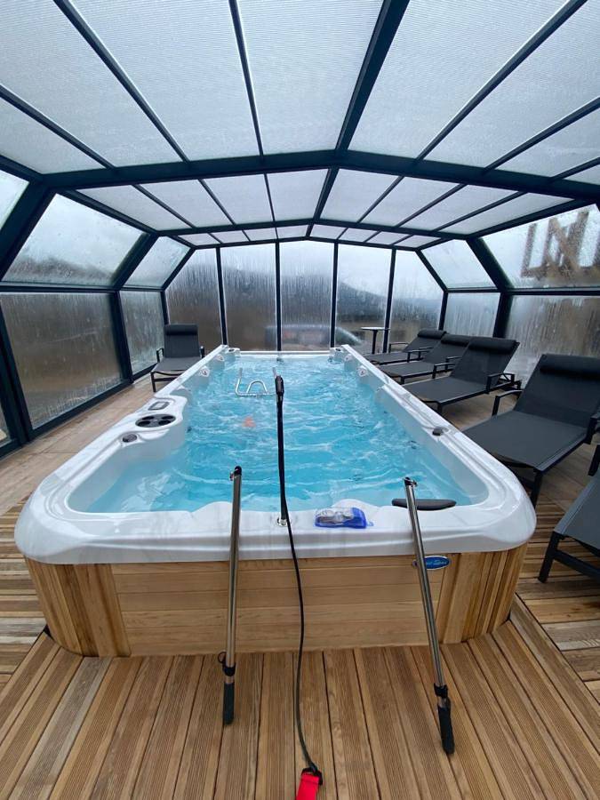 Location de vacances pour 2 personnes, avec piscine ainsi que vue et jardin, animaux acceptés à Labaroche - 2