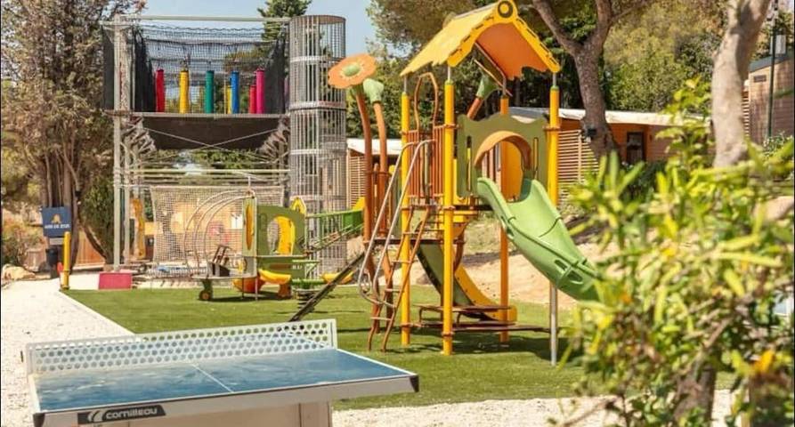 Location de vacances pour 6 personnes, avec jardin ainsi que bassin pour enfant et piscine, animaux acceptés dans Port De Carry - 3