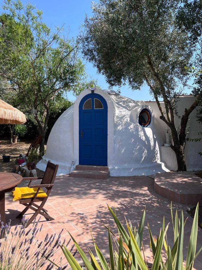 Tente pour 2 personnes, avec piscine ainsi que jardin et vue dans l' Hérault - 2