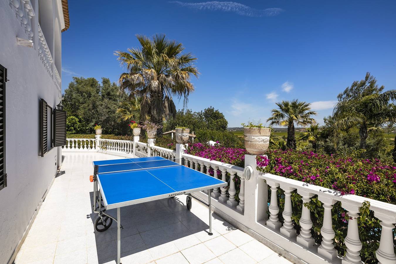 Charming Algarve Villa | Villa Quinta Luz | 9 Bedrooms | Large Pool & Snooker Table | Silves in Faro Distrikt