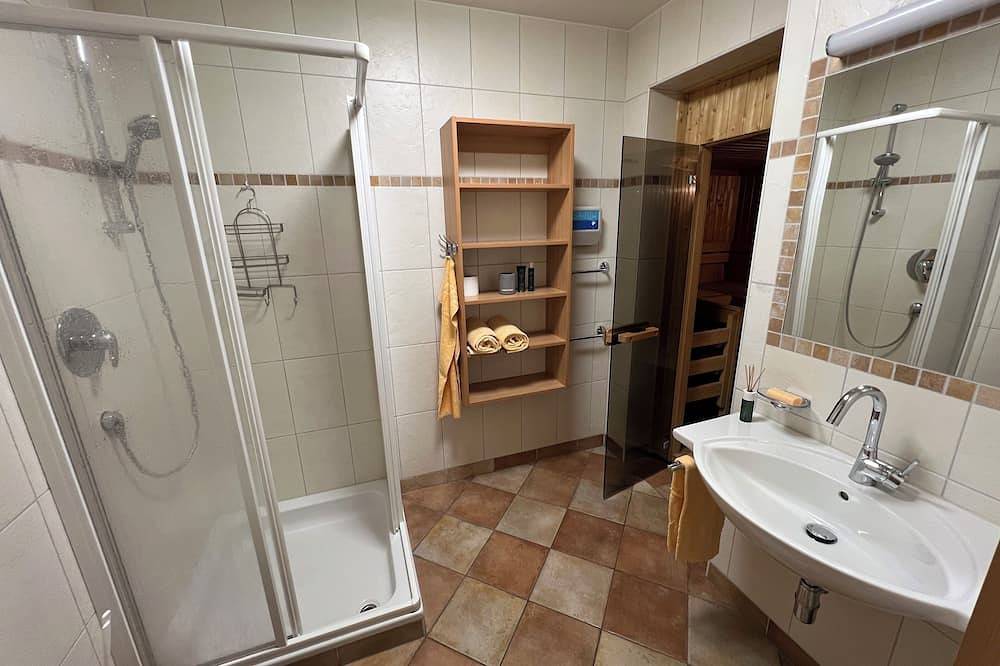 Ganze Wohnung, Ferienwohnung Simone im Ski- und Wanderparadies Königsleiten / Zillertal, in Königsleiten, Kitzbüheler Alpen