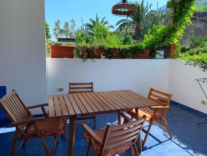 Maison d’hôte pour 2 personnes, avec terrasse ainsi que jardin et vue