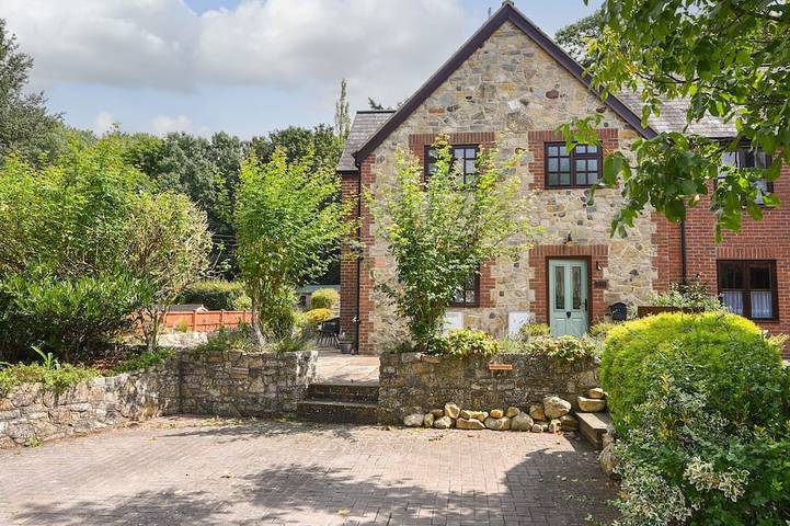 Holiday rental for 6 people, with terrace and garden, with pets in Axminster