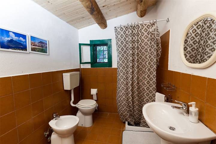 Agricontura, agriturismo con piscina a 10 minuti dal mare: Casa Del Banano in Mirto, Provincia di Messina