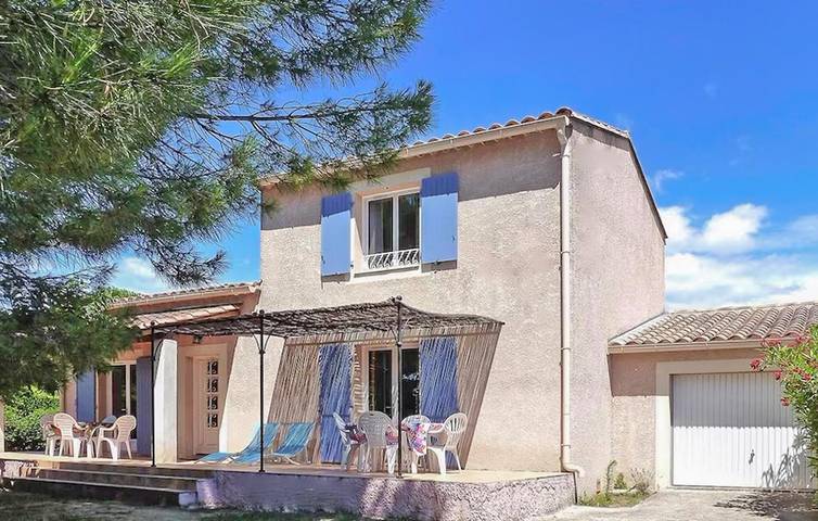 Ferienhaus für 6 Personen, mit Terrasse und Pool sowie Garten, mit Haustier - 1