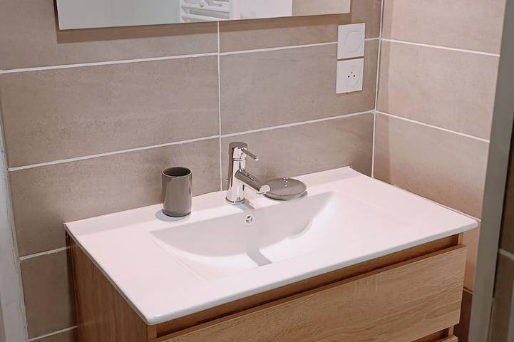 Gîte pour 2 personnes, avec terrasse, animaux acceptés à Serra-di-Ferro - 4