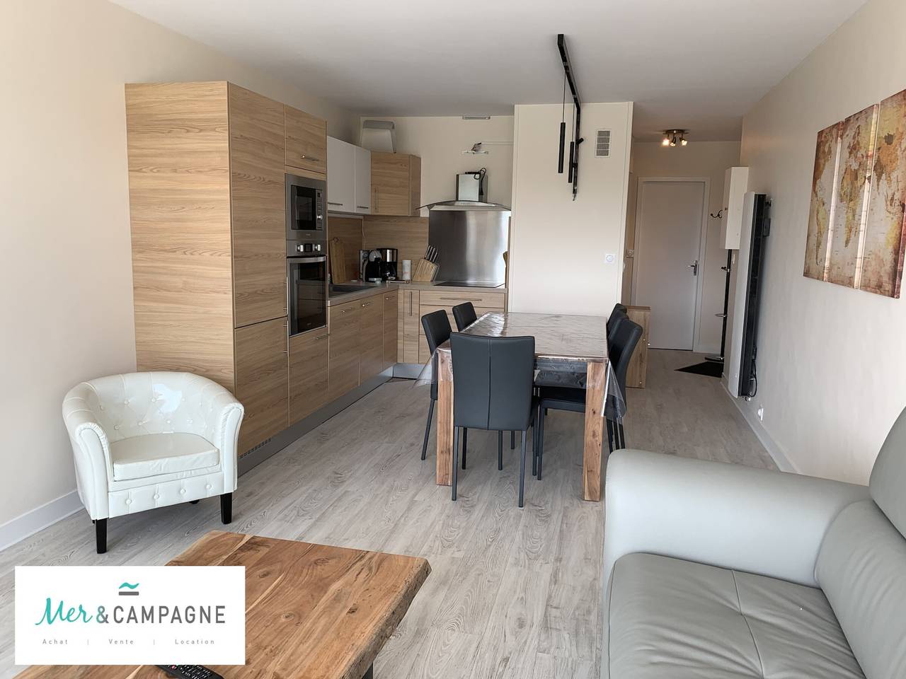 Ganze Wohnung, Renovierte Wohnung mit Privatgarage, Balkon und Meerblick in Fort-Mahon-Plage, Abbeville und Umgebung