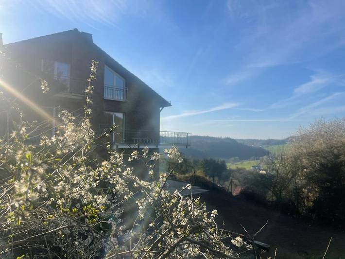 Ferienwohnung für 8 Personen, mit Garten und Pool sowie Ausblick und Sauna