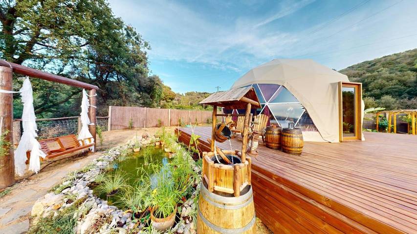 Casa vacanza per 2 persone, con Terrazza e Idromassaggio nonché Giardino e Panorama a Badalona