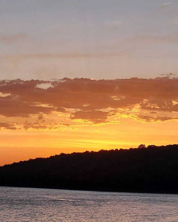 Log Cabin 6 with Hot Tub at Osborn Ramp on Patoka Lake in Patoka Lake