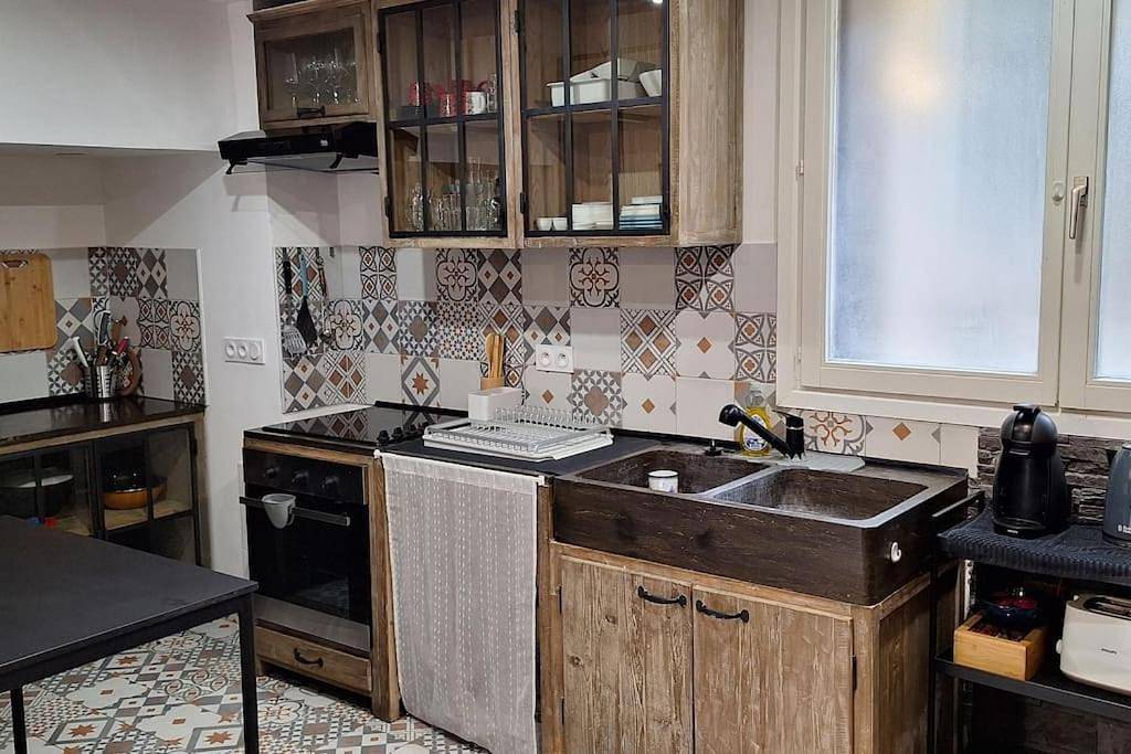Appartement entier, Two-Bedroom Apartment in Marcoussis, Essonne