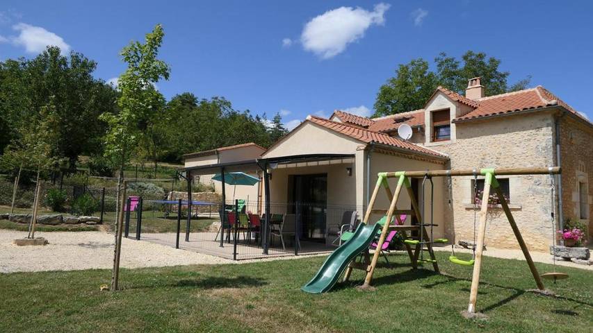 Location de vacances pour 4 personnes, avec Terrasse et Jardin à Saint-Amand-de-Vergt - 2