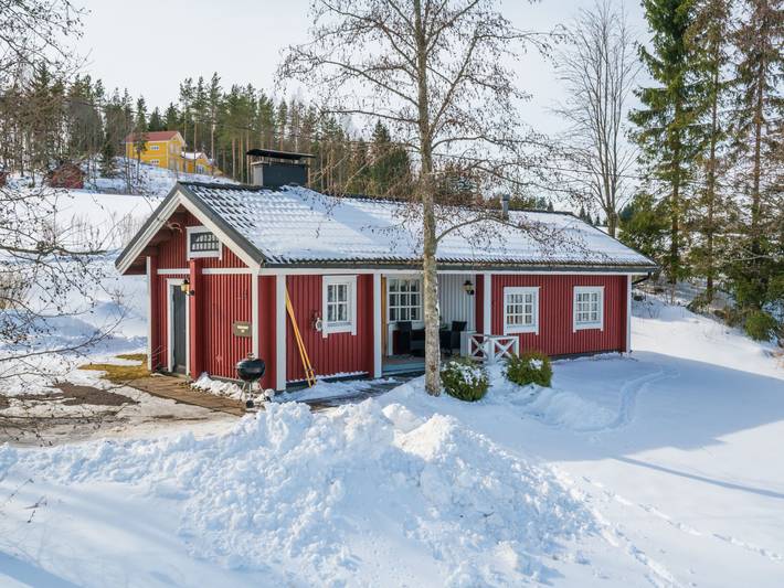 Peukaloinen in Hirsjärvi, Finland Proper