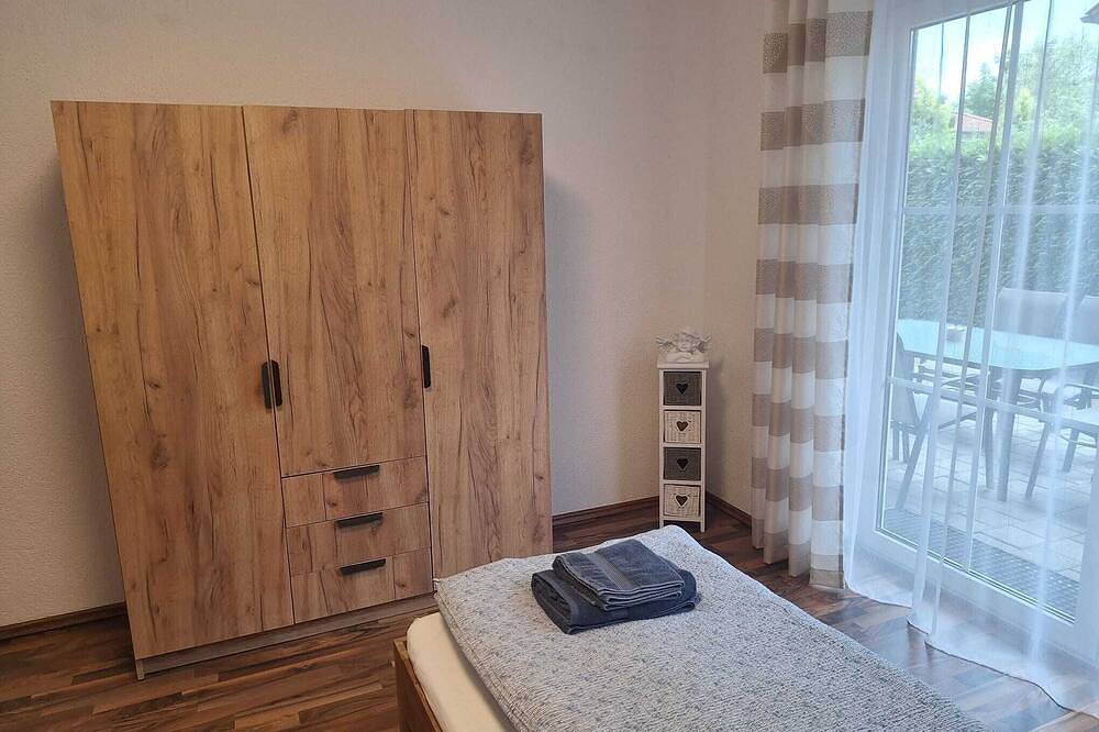 Ganze Wohnung, Ferienwohnung 60qm mit Tageslichtbad in Nittenau, Ostbayern