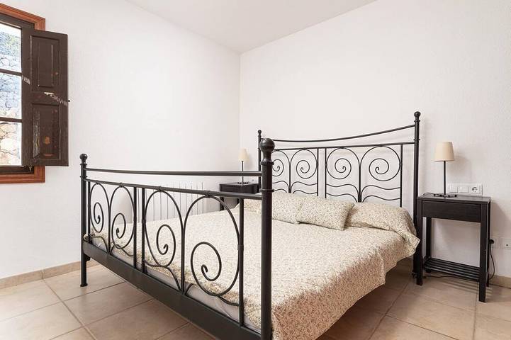 Can Cabellut - Villa with private pool and mountain views - Free Wifi in Galilea, Puigpunyent