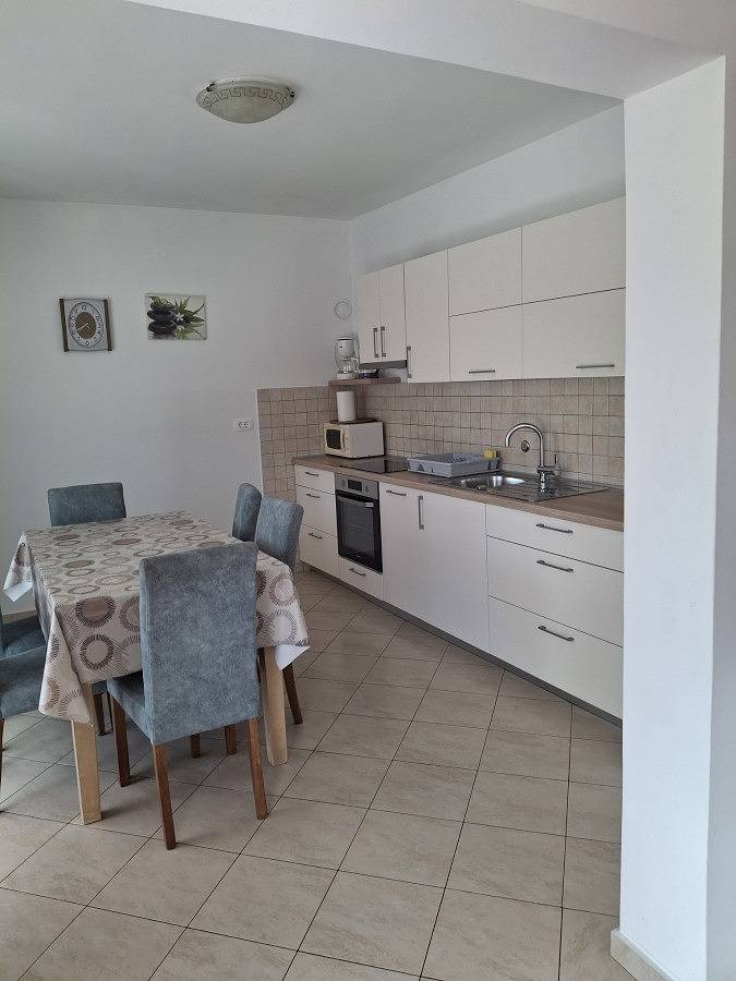 Entire apartment, Ferienwohnung in Kampor mit Meerblick, Terrasse, Klimaanlage, W-Lan (3708-1) in Plaža Miral, Kampor