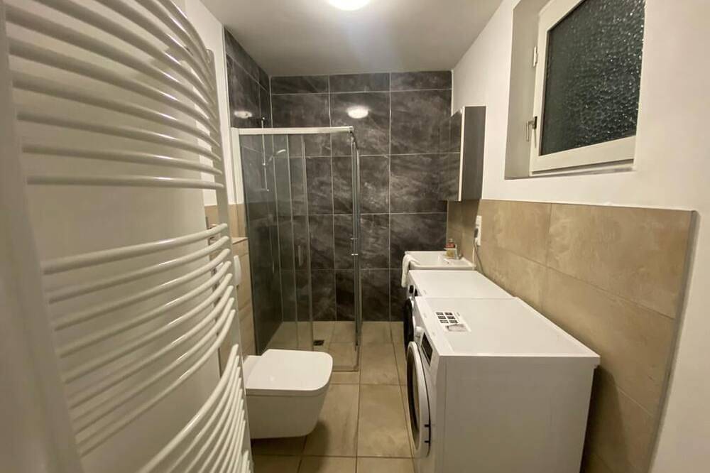 Ringstraße 37 W2 - 1 Schlafzimmer mit Terrasse in Neumünster, Schleswig-Holstein Binnenland