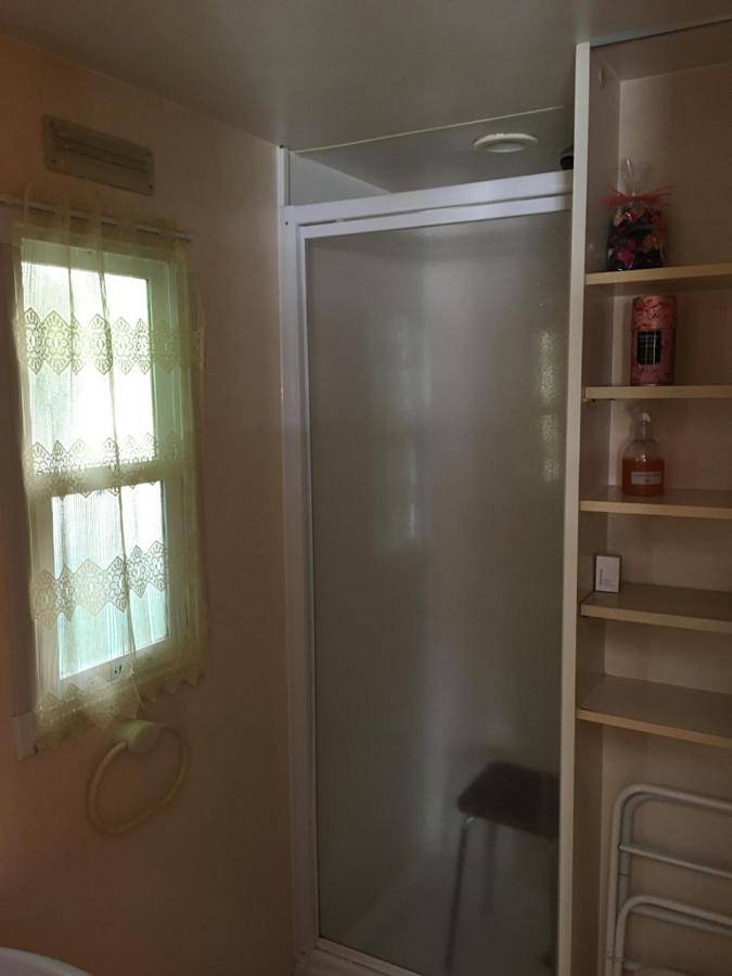 Location de vacances pour 4 personnes, avec vue sur le lac ainsi que vue et jardin dans Baie Saint-Michel - 4