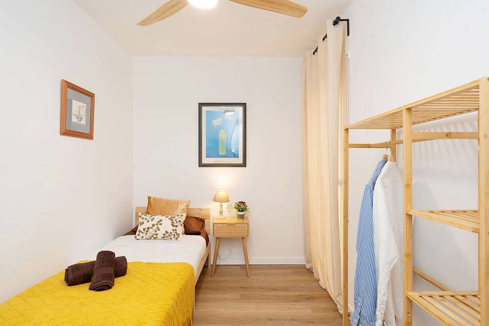 Ganze Wohnung, Apartment 2 Bedrooms. 10' walk to the Beach /20' Barcelona center / 15' Forum Bcn in Sant Adrià de Besòs, Barcelonès